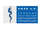 Mitglied im Verband Deutscher Zertifizierter Endodontologen (VDZE) – Spezialisierung auf moderne Wurzelkanalbehandlungen
