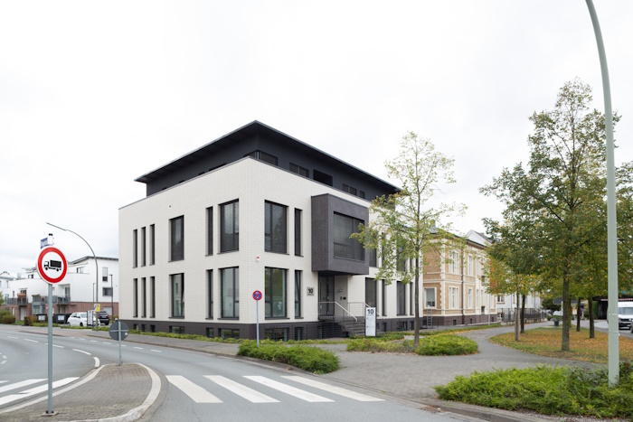 Außenansicht des Dentalzentrum OWL in Rheda-Wiedenbrück - Zentrum für moderne Zahnmedizin